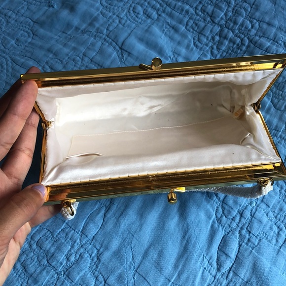 Exquisite Vintage White Beaded Walborg Bag - Picture 5 of 6